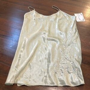 NWT DENTELLE Light Green LACE SLIP NIGHTGOWN SIZE Medium BRIDAL HONEYMOON